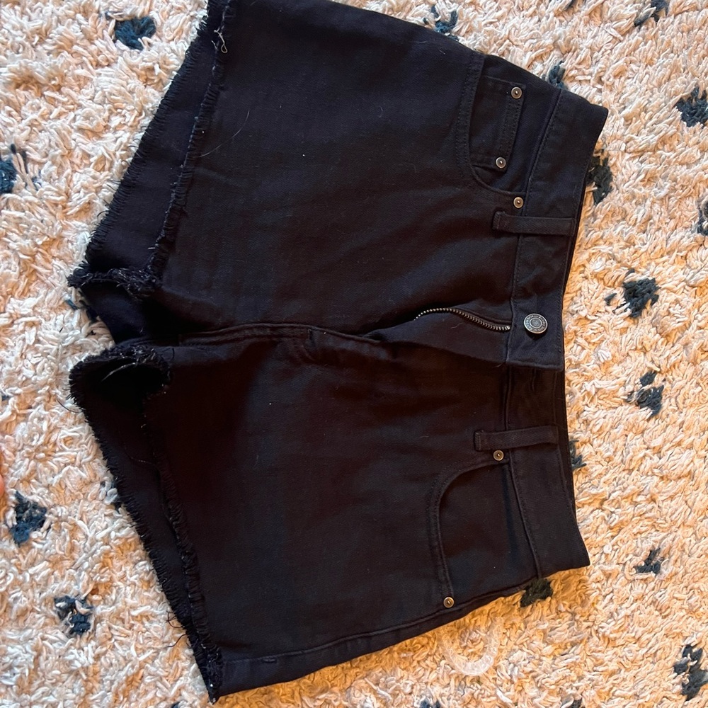 Aritzia Black Shorts
